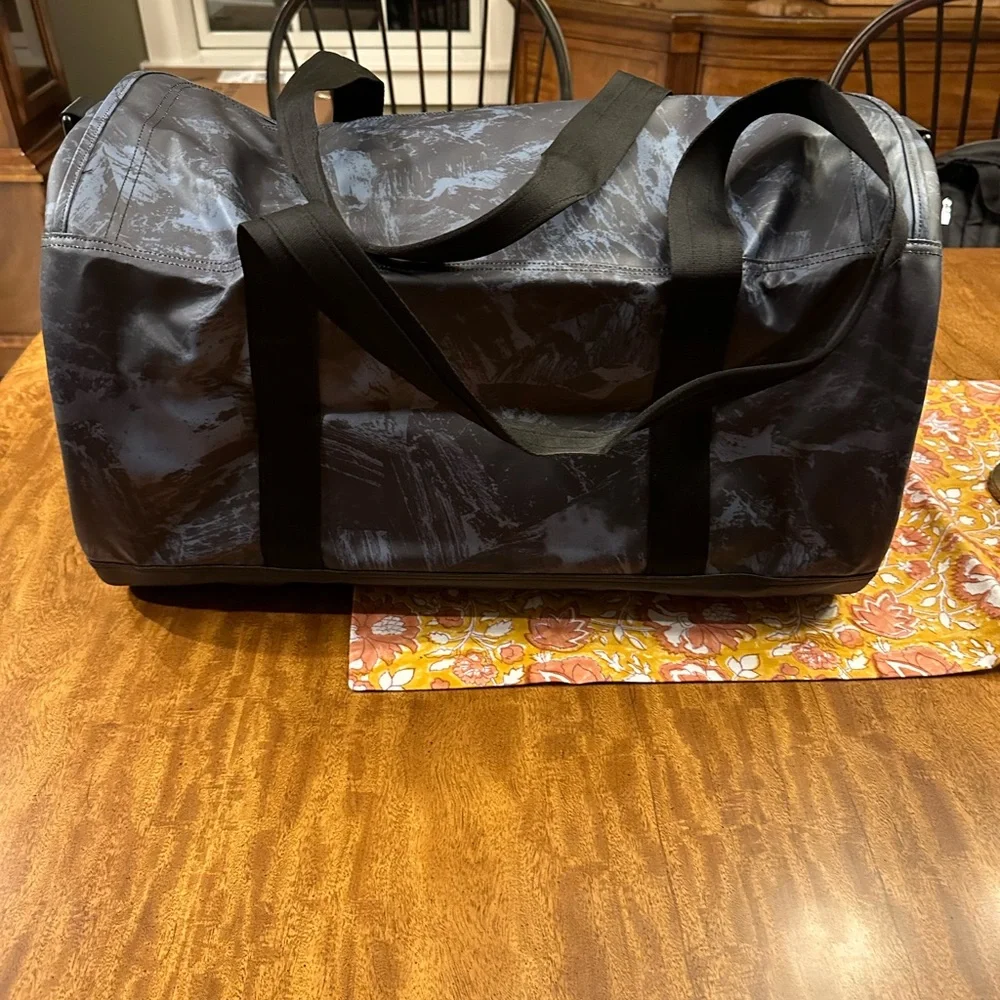 HERSCHEL SUPPLY CO. Heritage Weather Resistant Steel Blue Duffle Bag 37 Liter